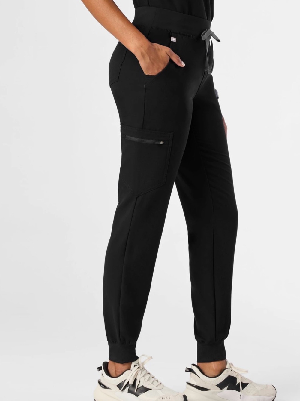 Figs Women’s Zamora Jogger Scrub Pant, Black, 5XL